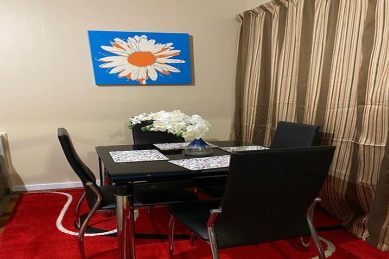 Photo of property in 1/1067 Fergusson Drive, Clouston Park, Upper Hutt, 5018