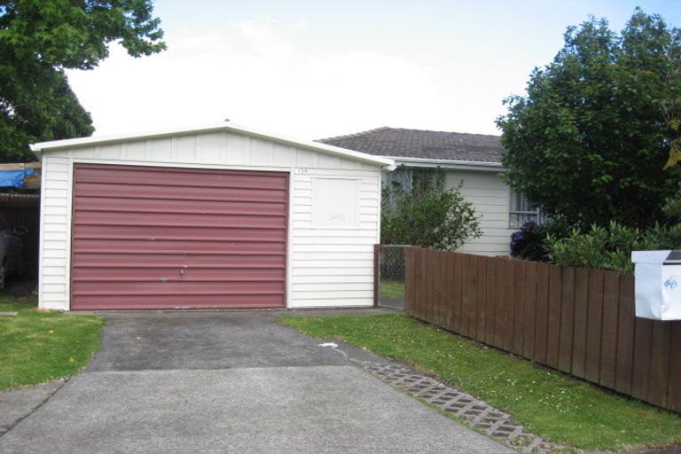 Photo of property in 138 Chichester Drive, Rosehill, Papakura, 2113