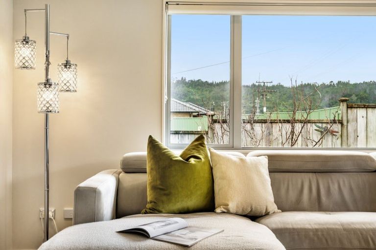 Photo of property in 98 Tapu Road, Huapai, Kumeu, 0810