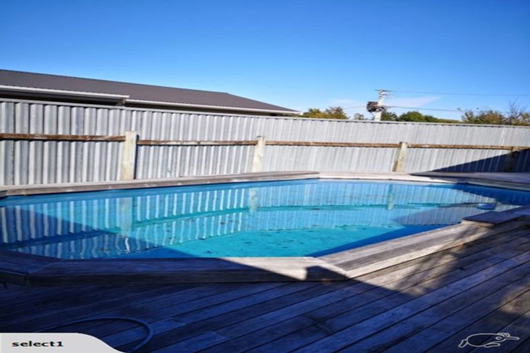 Photo of property in 1118 Fergusson Drive, Clouston Park, Upper Hutt, 5018