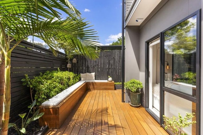 Photo of property in 8a Edgar Pearce Place, Howick, Auckland, 2014
