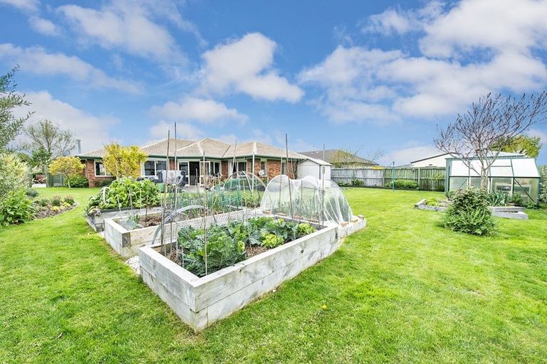 Photo of property in 79 North Terrace, Darfield, 7510