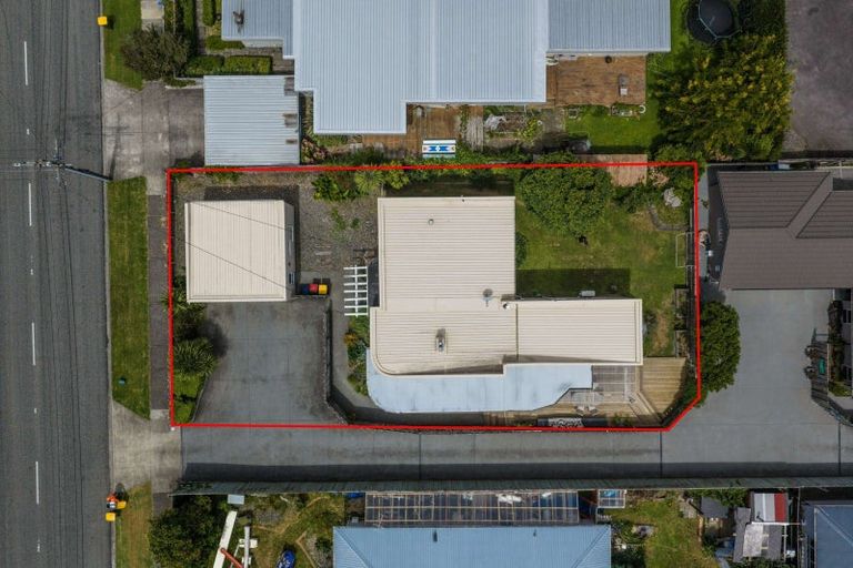 Photo of property in 180 Brooklands Road, Vogeltown, New Plymouth, 4310