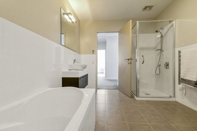 Photo of property in 9 Eaves Bush Parade, Orewa, 0931