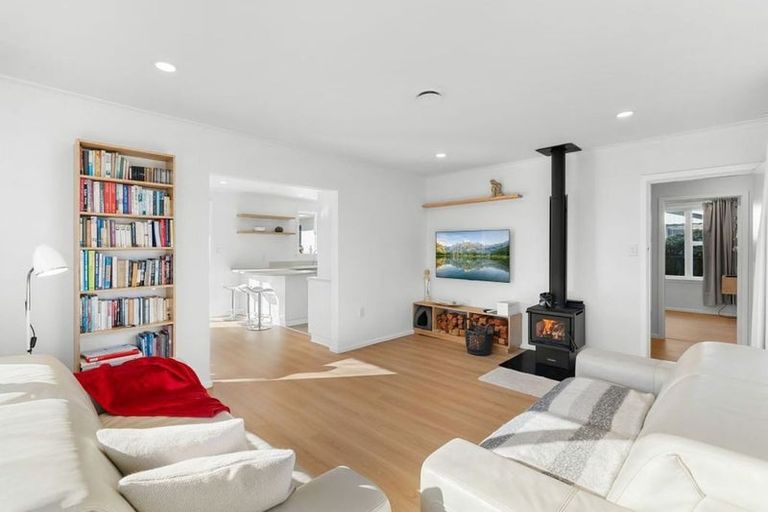 Photo of property in 126 Kendal Avenue, Burnside, Christchurch, 8053