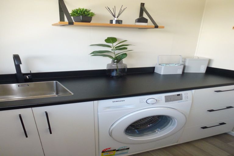 Photo of property in 91 Russell Street, Alexandra, 9320