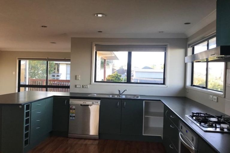 Photo of property in 251 Hobsonville Road, Hobsonville, Auckland, 0618