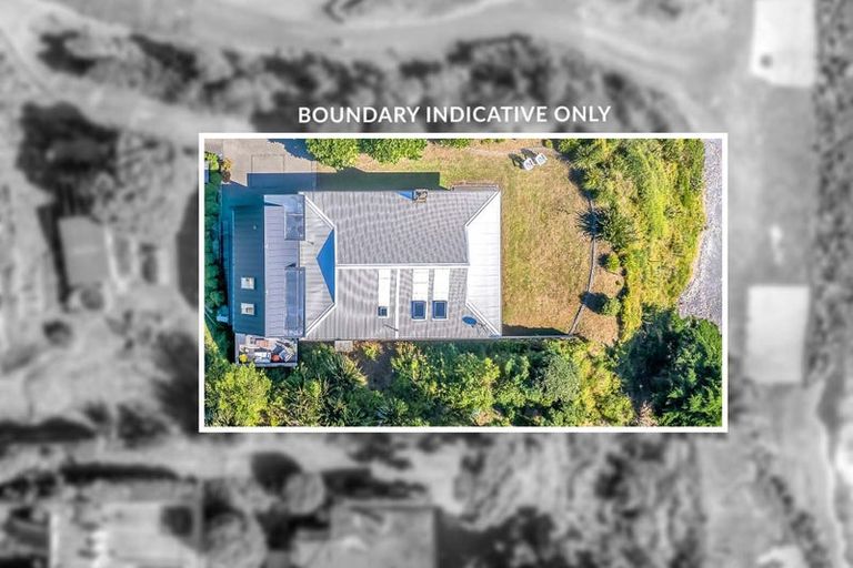 Photo of property in 1 Hydes Road, Raumati South, Paraparaumu, 5032