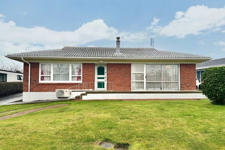 Photo of property in 1/15 Tatariki Street, Rosehill, Papakura, 2113