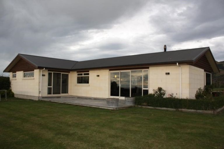 Photo of property in 343 Whitneys Road, Waimate, 7978