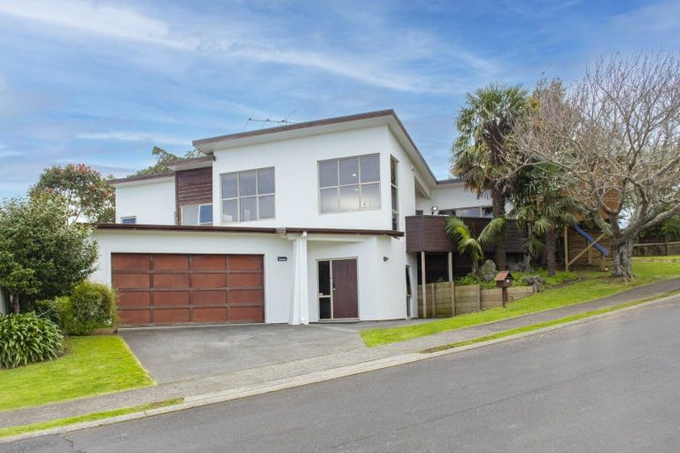 Photo of property in 14 Bell Common Close, Bethlehem, Tauranga, 3110