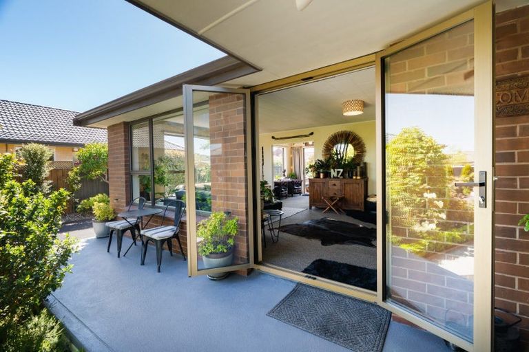 Photo of property in 2 Kent Place, Mosgiel, 9024