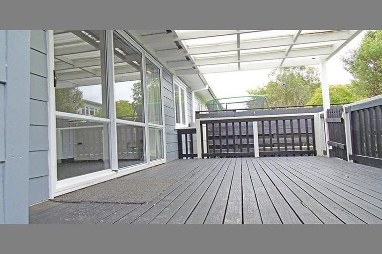 Photo of property in 4/54 View Road, Henderson, Auckland, 0612