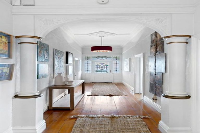 Photo of property in 2 Ruapehu Street, Mount Eden, Auckland, 1024