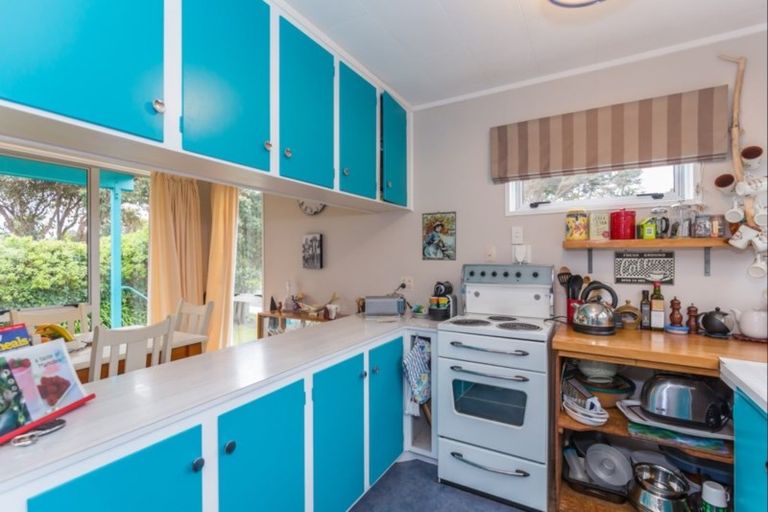 Photo of property in 149 Kahukura Avenue, Waitarere Beach, Levin, 5510