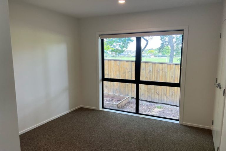 Photo of property in 40 Trinidad Road, Sunnynook, Auckland, 0620
