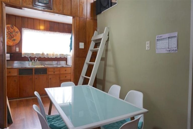 Photo of property in 71 Hattaway Avenue, Bucklands Beach, Auckland, 2012