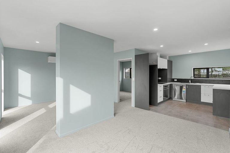 Photo of property in 8b Mackworth Street, Woolston, Christchurch, 8062