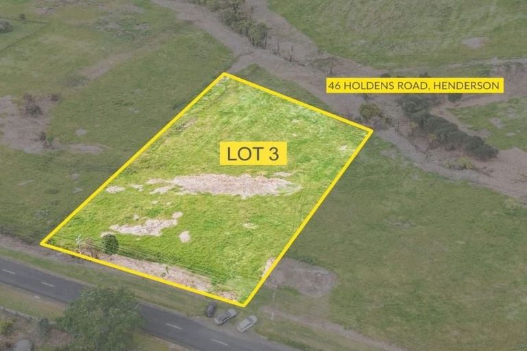 Photo of property in 46 Holdens Road, Henderson, Auckland, 0612
