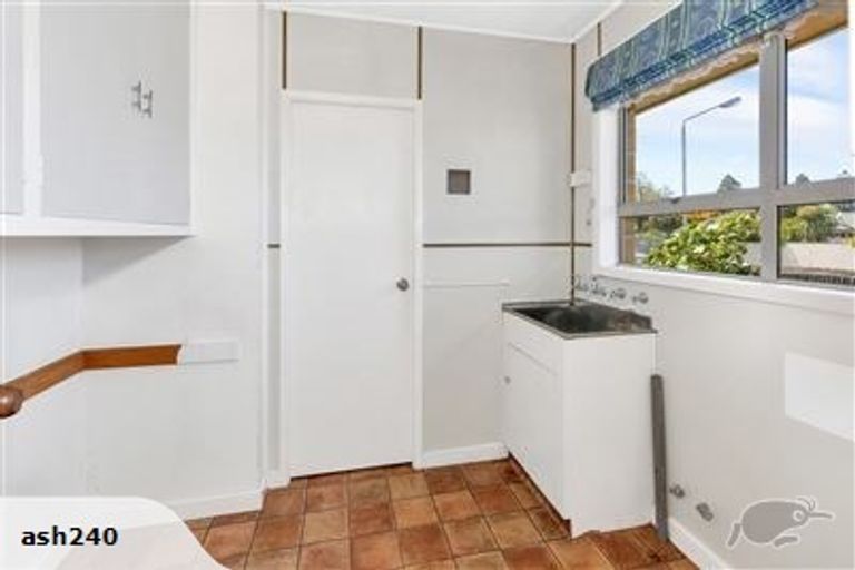 Photo of property in 1 Fraser Place, Rangiora, 7400