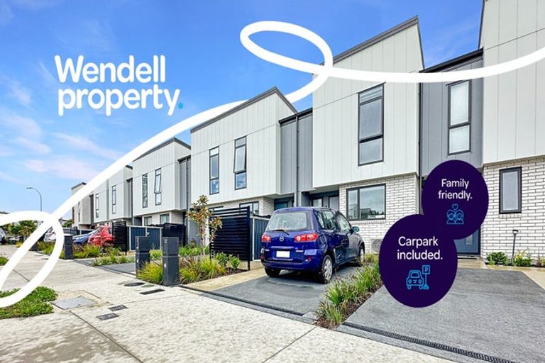 Photo of property in 30 Cessna Crescent, Mangere, Auckland, 2022