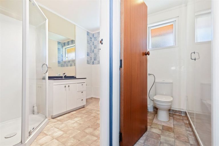 Photo of property in 16 Beverley Crescent, Hillcrest, Hamilton, 3216