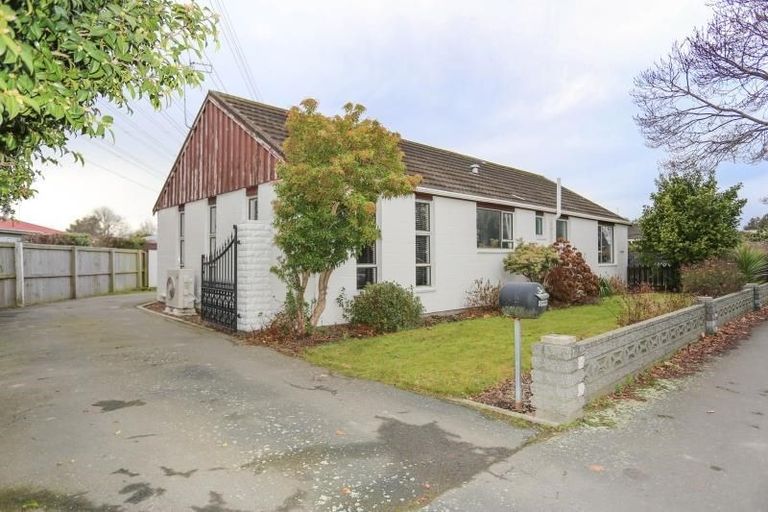 Photo of property in 1/310 Memorial Avenue, Burnside, Christchurch, 8053