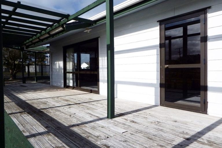 Photo of property in 14 Pukepapa Road, Marton, 4710