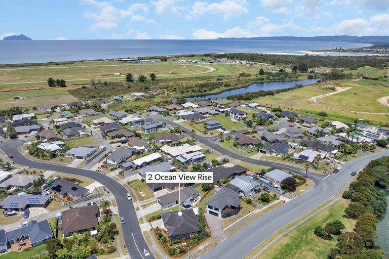 Photo of property in 2 Ocean View Rise, Ruakaka, 0116