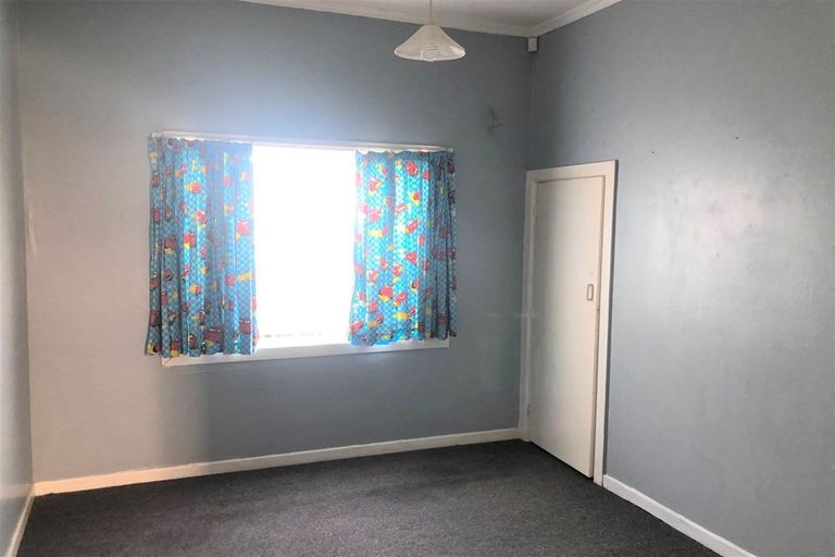 Photo of property in 3 Wharf Street, Castlecliff, Whanganui, 4501