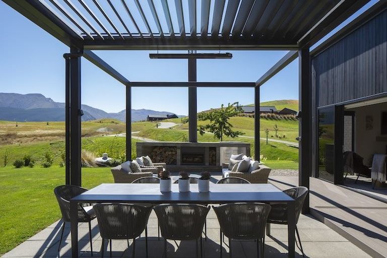 Photo of property in 84 Threepwood Road, Lake Hayes, Queenstown, 9371