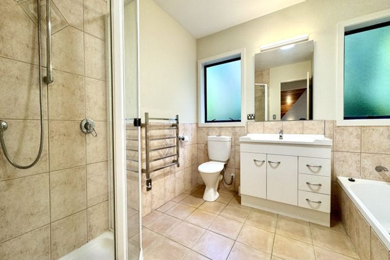 Photo of property in 4/35 John Court Street, Birkenhead, Auckland, 0626