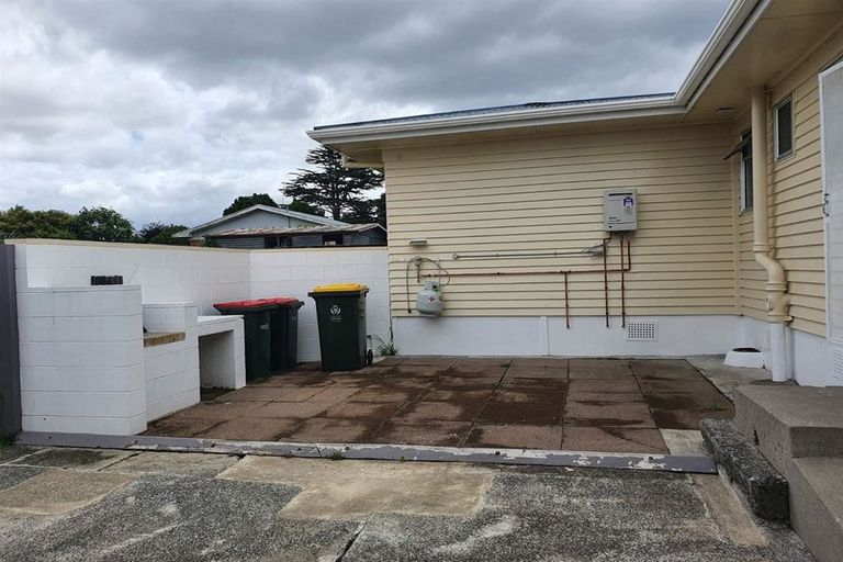 Photo of property in 36 Mckean Avenue, Manurewa, Auckland, 2102