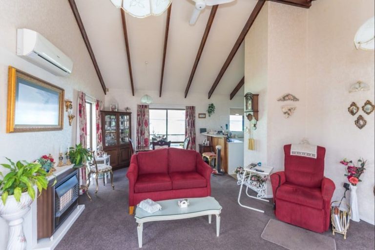 Photo of property in 48a George Street, Levin, 5510