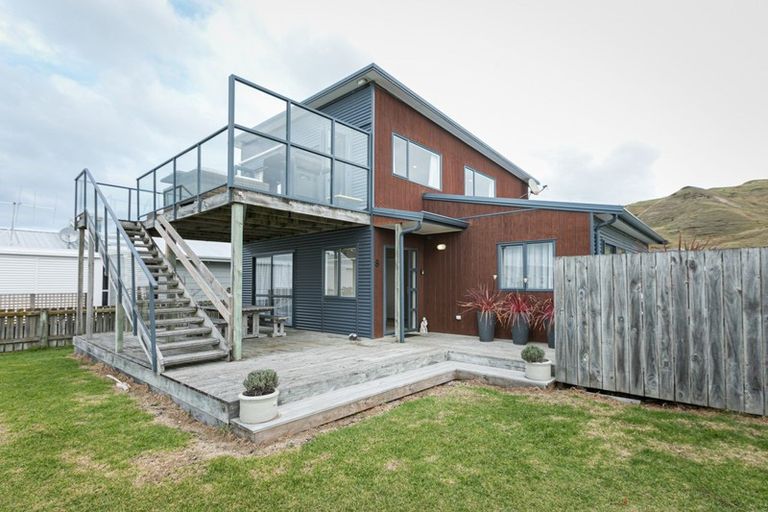 Photo of property in 8 Te Paerahi Road, Porangahau, 4293