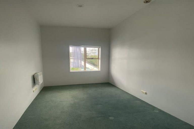 Photo of property in Sirocco Apartments, 801/8 Church Street, Wellington Central, Wellington, 6011