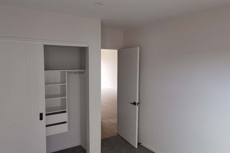 Photo of property in 68 Biokovo Street, Massey, Auckland, 0614