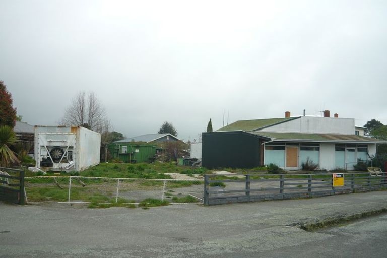 Photo of property in 102 Shearman Street, Waimate, 7924