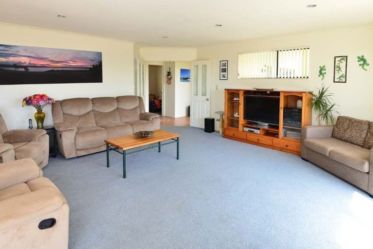 Photo of property in 10 Careen Grove, Gulf Harbour, Whangaparaoa, 0930