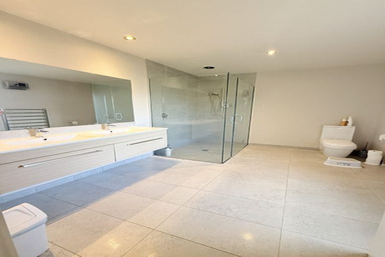 Photo of property in 82 Mcmahon Drive, Aidanfield, Christchurch, 8025
