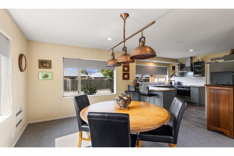 Photo of property in 3 Magnolia Lane, St Albans, Christchurch, 8052
