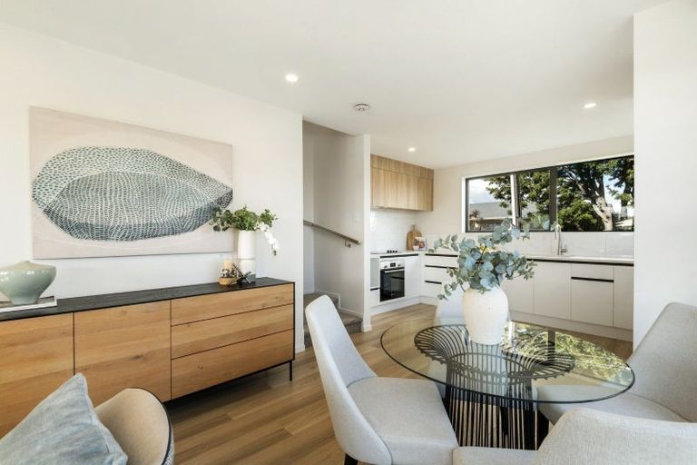 Photo of property in 5/2 Fairview Road, Papatoetoe, Auckland, 2025