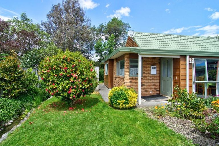 Photo of property in Holdsworth Villas, 41/2 William Donald Drive, Solway, Masterton, 5810
