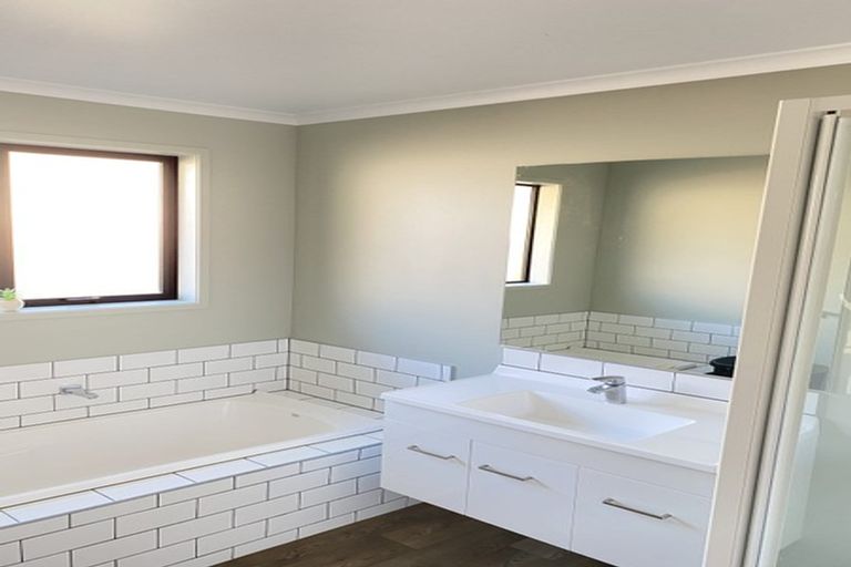 Photo of property in 14 Maru Lane, Te Kamo, Whangarei, 0112