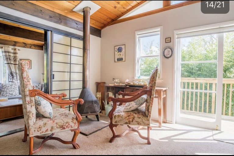 Photo of property in 6 Seaton Road, Murrays Bay, Auckland, 0630