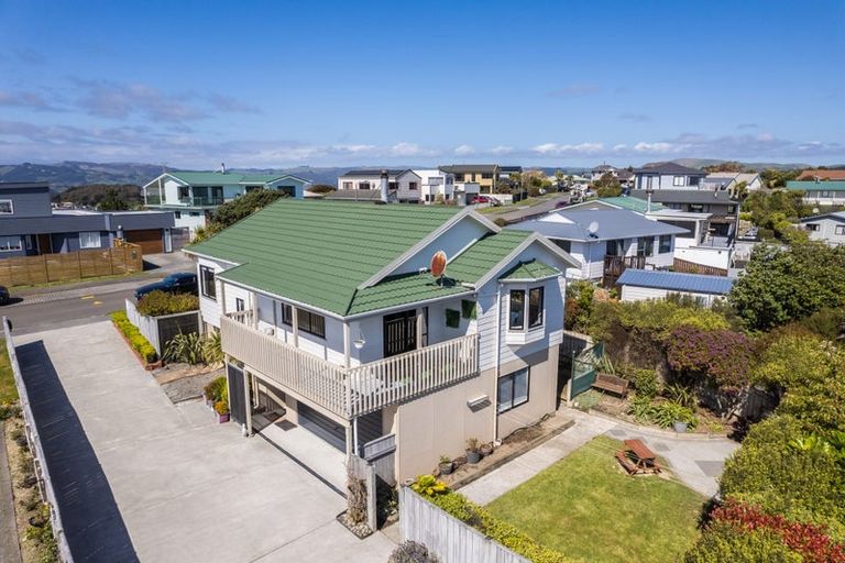 Photo of property in 35 Doncaster Terrace, Ascot Park, Porirua, 5024