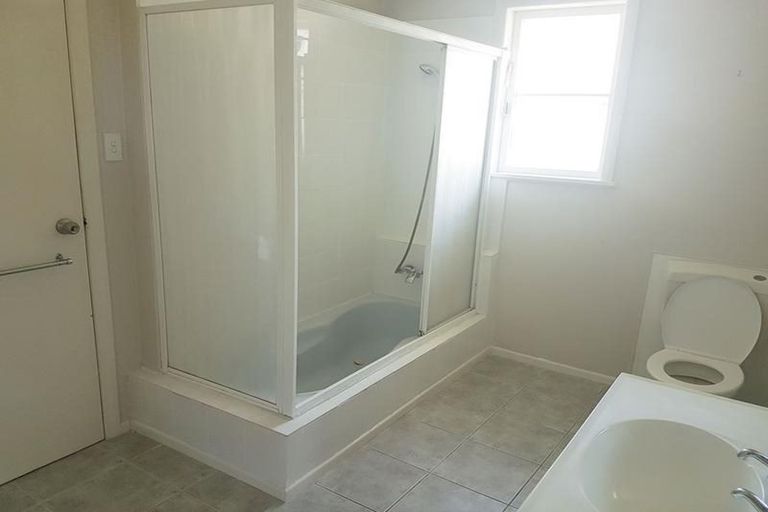 Photo of property in 213 Titirangi Road, Titirangi, Auckland, 0604