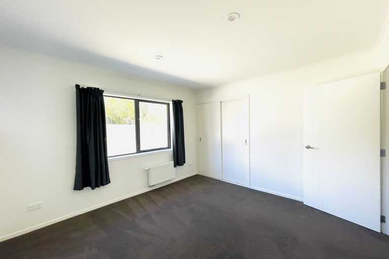 Photo of property in 10 Arataki Way, Glen Eden, Auckland, 0602