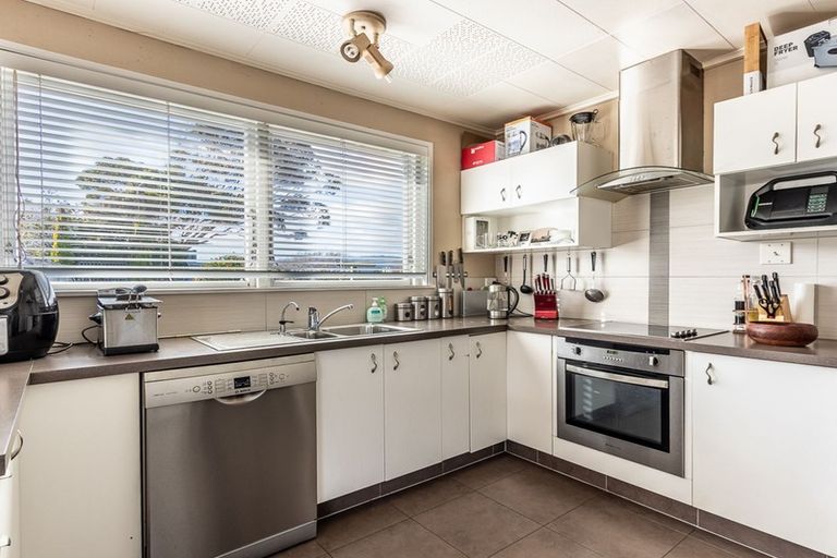 Photo of property in 53 Toru Road, Paraparaumu Beach, Paraparaumu, 5032