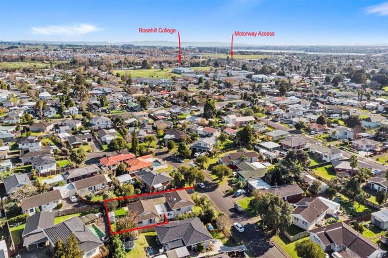 Photo of property in 2/14 Taonui Street, Rosehill, Papakura, 2113